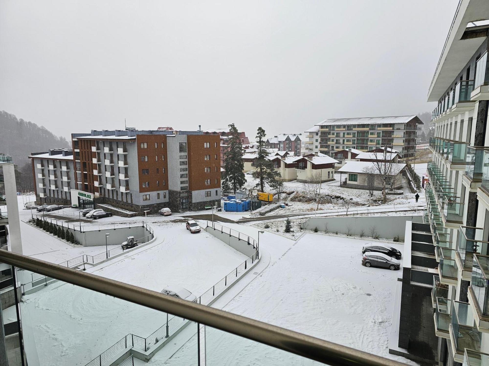 Hotel With Kitchenette And Spa Between Didveli And Crystal Ski Slopes Bakuriani Exterior photo